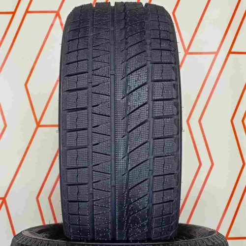 Шины Sailun Ice Blazer Arctic EVO 245/40 R18 97T