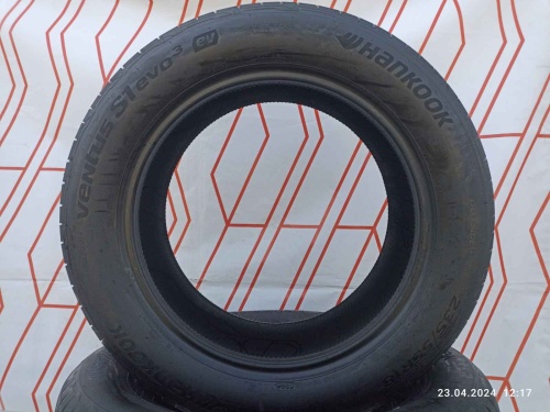 Шины Hankook Ventus S1 evo 3 K127 235/55 R18 -- б/у 5